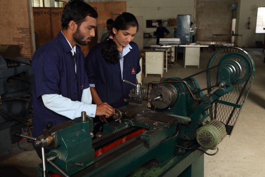 Diploma in Mechanical Engineering